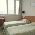 מלון Ceu Konferencia Koezpont 3*