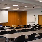 מלון Ceu Konferencia Koezpont 3*
