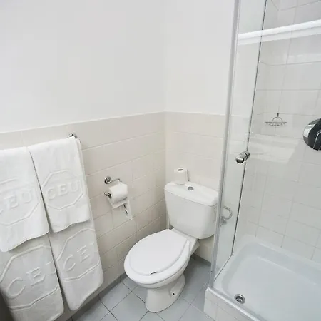 Ceu Konferencia Koezpont Hotel Budapest